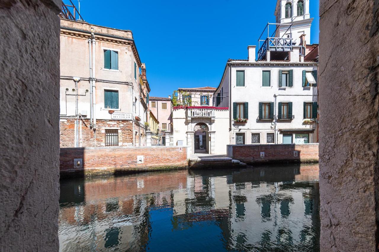 Ln Luxe Apartment Venice Canal View Eksteriør billede